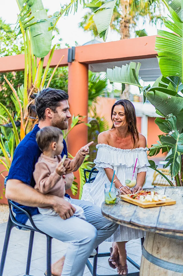 family atmosphere and local cuisine at the bistrot del mar restaurant